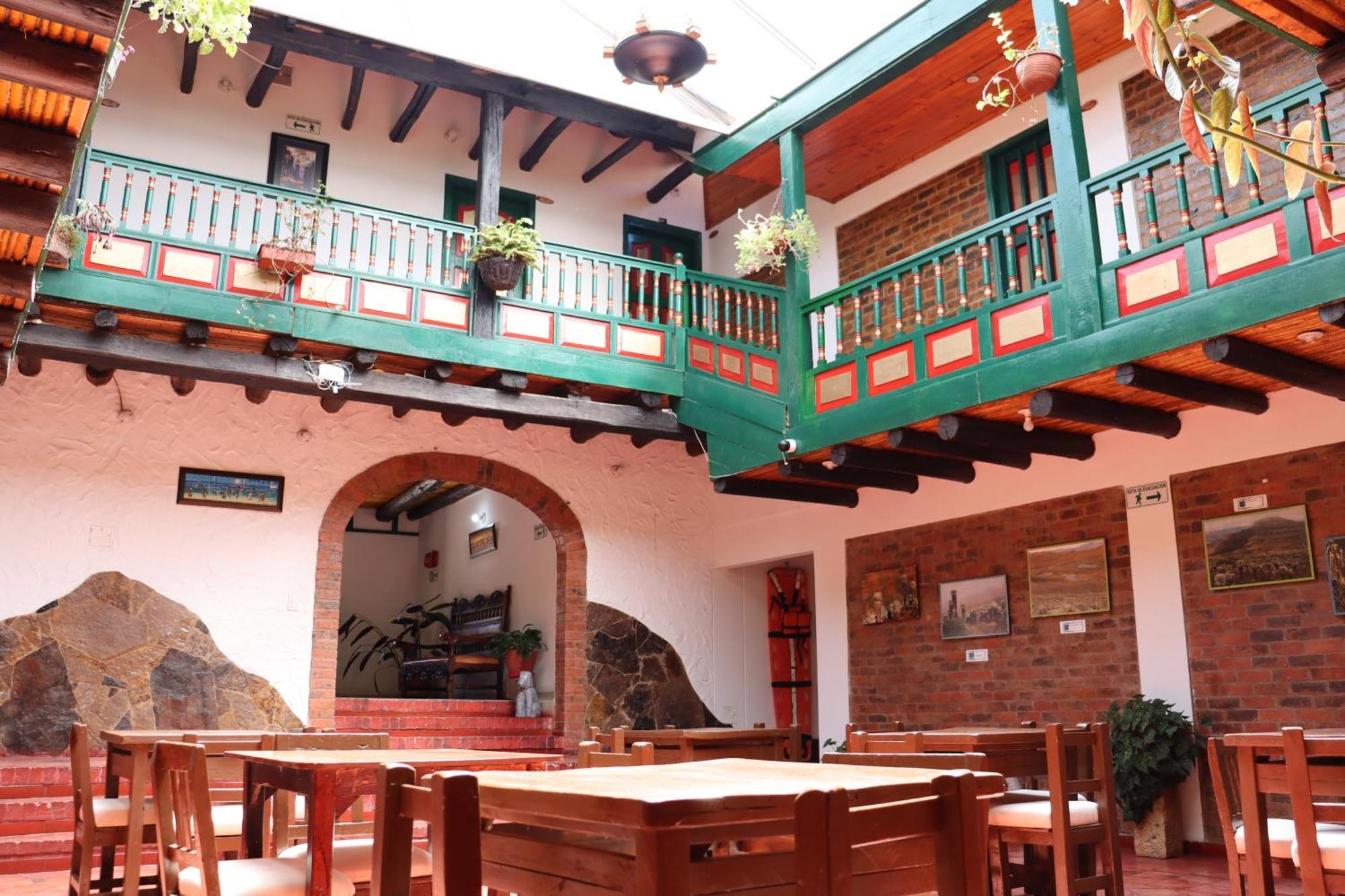 Mongui Plaza Hotel Exterior photo