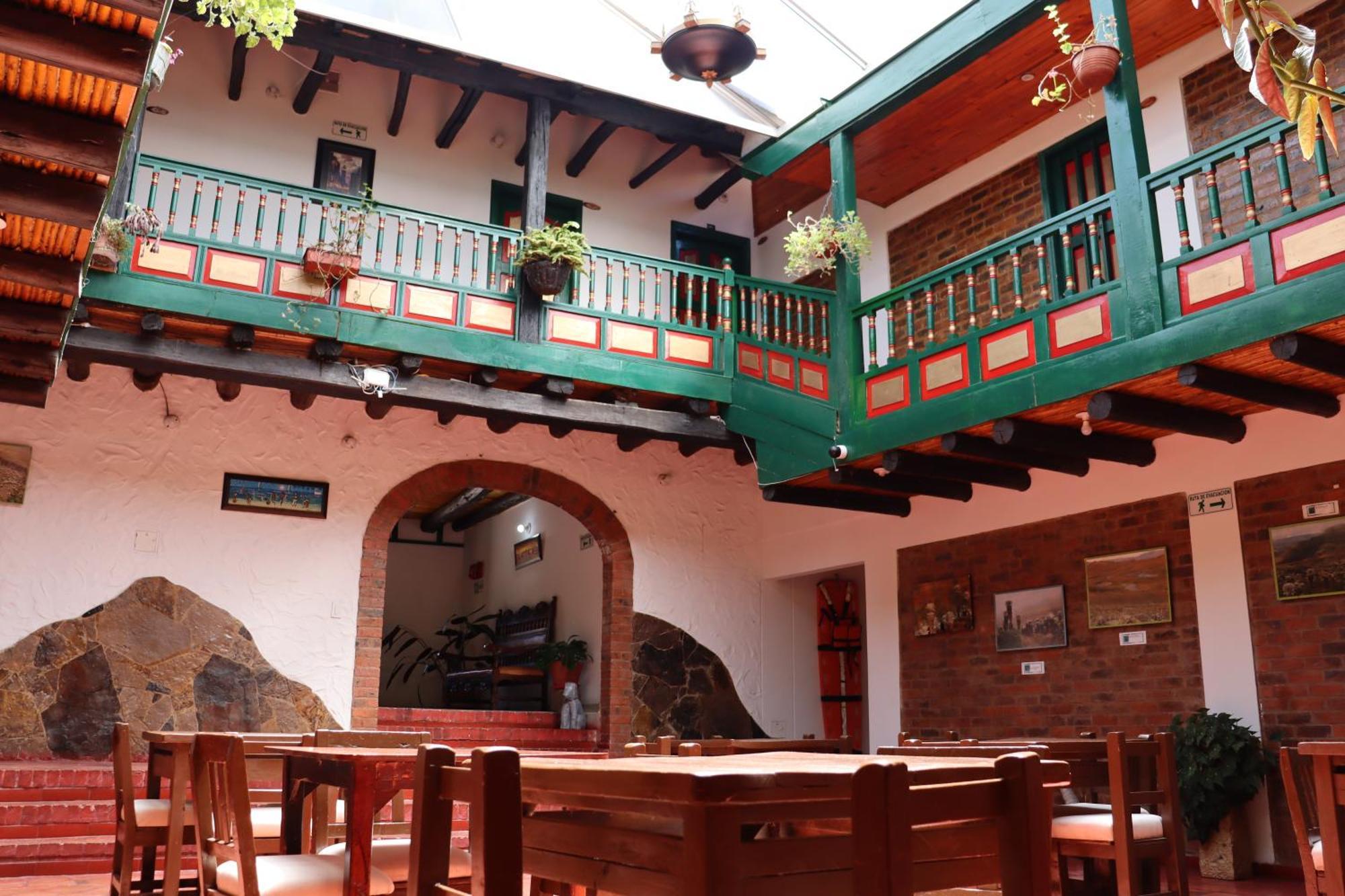 Mongui Plaza Hotel Exterior photo